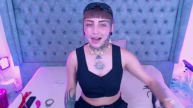 Snapshot of Gyal_Smith chatting on April 3, 2026, 3:37 am Gyal Smith online show from April 3, 2026, 3:37 am