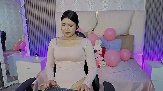 Snapshot of ELA_TAY1 chatting on April 18, 2026, 7:58 pm ELA TAY1 online show from April 18, 2026, 7:58 pm