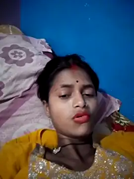 Snapshot of Payel_1 chatting on April 19, 2026, 8:02 am Payel 1 online show from April 19, 2026, 8:02 am