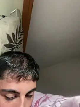 Snapshot of youmeloveyou chatting on April 3, 2026, 7:01 pm youmeloveyou online show from April 3, 2026, 7:01 pm