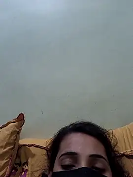 Snapshot of Annu_02 chatting on April 1, 2026, 6:38 pm Annu 02 online show from April 1, 2026, 6:38 pm