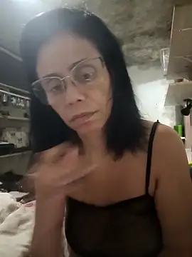 Snapshot of Cristotoza chatting on April 28, 2026, 4:01 pm Cristotoza online show from April 28, 2026, 4:01 pm