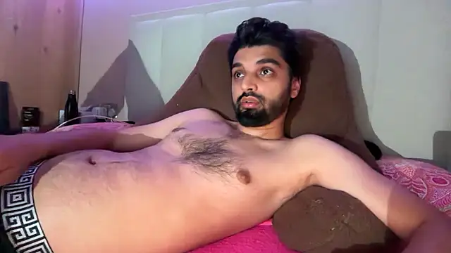 Snapshot of priyxh chatting on June 29, 2026, 10:10 pm priyxh online show from June 29, 2026, 10:10 pm