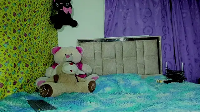 moniquehisk online show from April 18, 2026, 1:59 pm