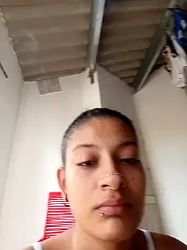 Lyra Siren online show from April 2, 2026, 4:37 pm