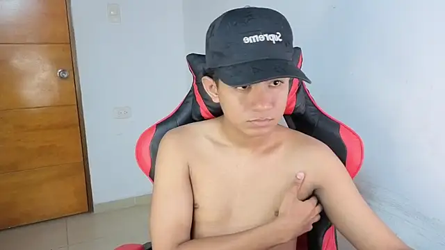 darknigthx online show from April 9, 2026, 4:01 am