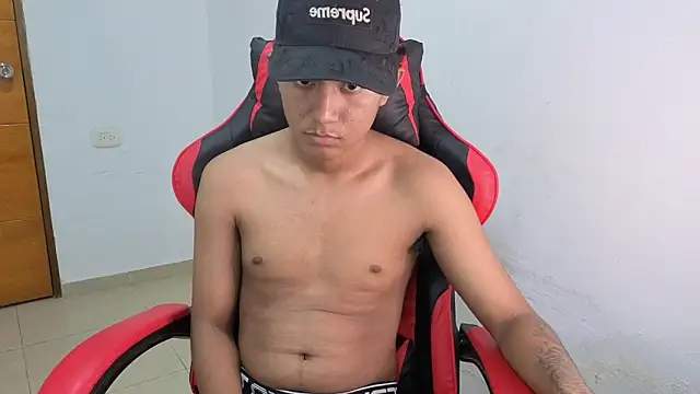 darknigthx online show from April 15, 2026, 12:06 am