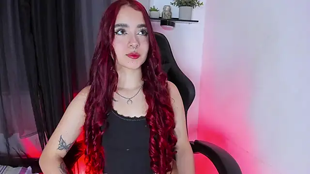 Red DollX online show from April 22, 2026, 11:39 pm