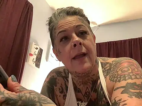 Snapshot of Kitty_bang chatting on April 13, 2026, 9:15 am Kitty bang online show from April 13, 2026, 9:15 am