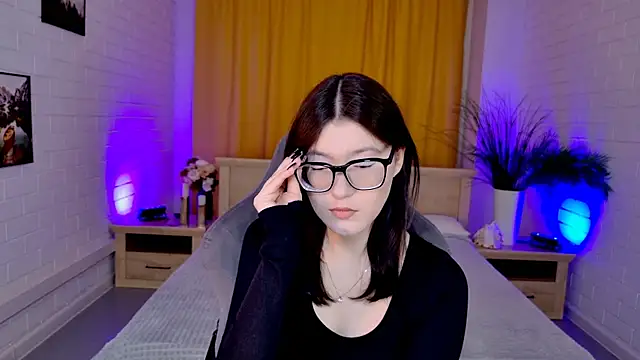 Snapshot of JennyGibson chatting on April 17, 2026, 5:32 am JennyGibson online show from April 17, 2026, 5:32 am