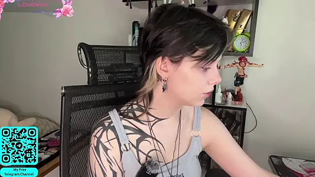 MadalynNosel online show from June 12, 2026, 7:07 am