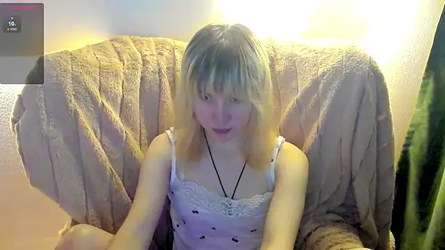 MiaKimiko online show from June 22, 2026, 1:18 am