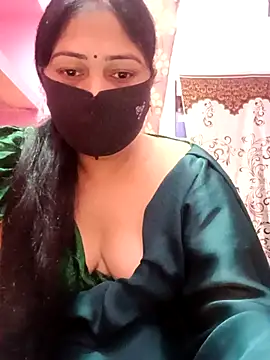 Snapshot of Pinki-girl chatting on April 22, 2026, 5:10 am Pinki-girl online show from April 22, 2026, 5:10 am