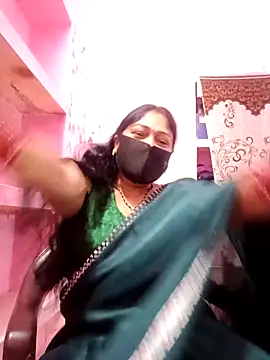 Snapshot of Pinki-girl chatting on April 28, 2026, 5:23 am Pinki-girl online show from April 28, 2026, 5:23 am