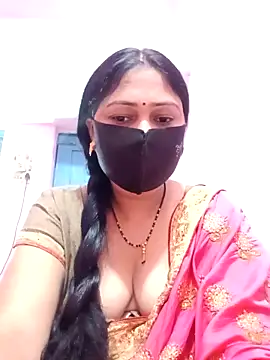 Snapshot of Pinki-girl chatting on May 3, 2026, 5:02 am Pinki-girl online show from May 3, 2026, 5:02 am