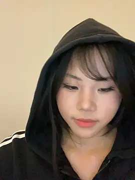 Lina 577 online show from April 9, 2026, 6:41 am