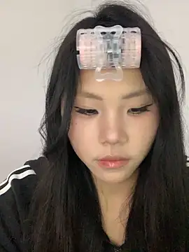 Lina 577 online show from April 11, 2026, 6:51 am