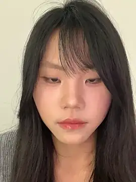 Lina 577 online show from April 12, 2026, 6:40 am