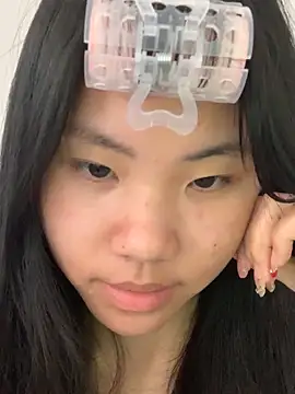 Lina 577 online show from April 17, 2026, 6:16 am