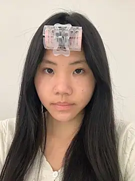 Lina 577 online show from April 18, 2026, 6:17 am