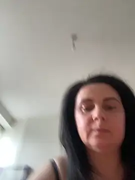 SiennaDiamond39 online show from April 20, 2026, 6:09 pm