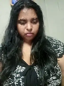 gemma1zn7 online show from April 11, 2026, 4:55 pm