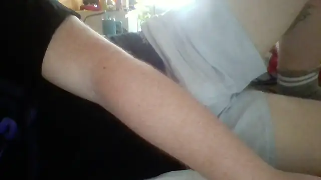 Snapshot of Pallmees chatting on July 6, 2026, 11:29 am Pallmees online show from July 6, 2026, 11:29 am