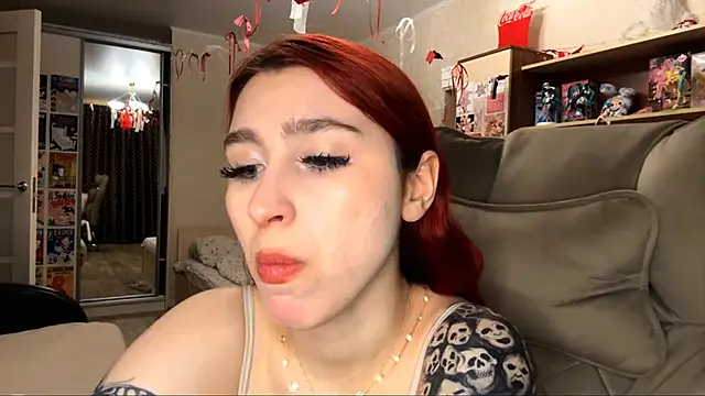 Snapshot of CindyHouse chatting on May 6, 2026, 8:36 pm CindyHouse online show from May 6, 2026, 8:36 pm