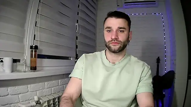 DaddySlava online show from April 10, 2026, 6:23 pm