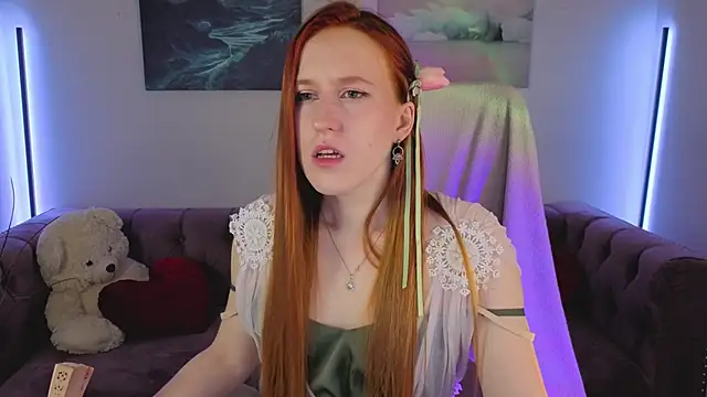 Snapshot of EvaBellea chatting on May 5, 2026, 1:41 pm EvaBellea online show from May 5, 2026, 1:41 pm
