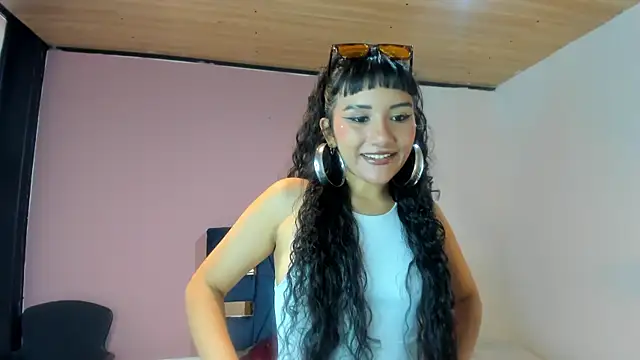 Snapshot of Hanna_Clark__ chatting on July 18, 2026, 4:44 pm Hanna Clark online show from July 18, 2026, 4:44 pm