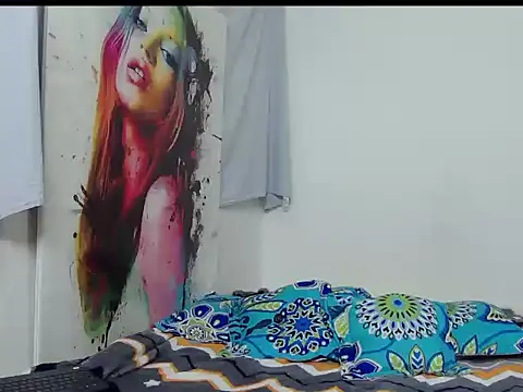 ZoeThorner online show from April 15, 2026, 12:01 pm