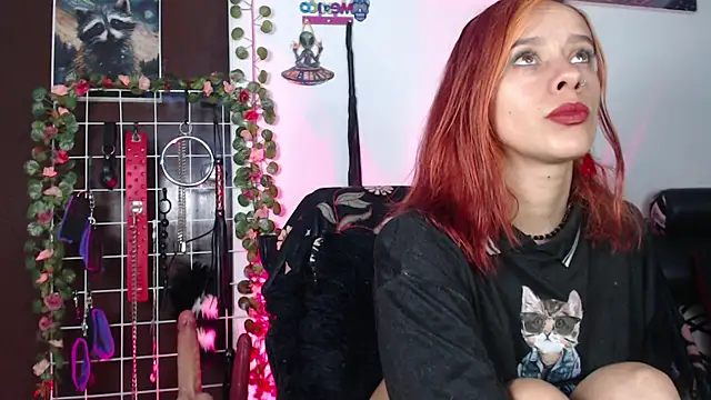 Snapshot of Lexxii_hot_col chatting on June 18, 2026, 4:11 pm Lexxii hot col online show from June 18, 2026, 4:11 pm