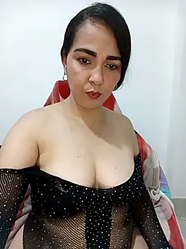 Snapshot of Emily_Divi69 chatting on May 2, 2026, 10:48 pm Emily Divi69 online show from May 2, 2026, 10:48 pm
