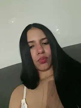 IsabelaRivers online show from May 14, 2026, 3:35 am