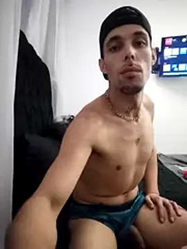 JauriBigClouds online show from April 20, 2026, 1:14 pm