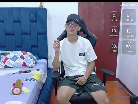 Alex teen 20c online show from April 3, 2026, 3:26 am