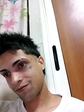 Snapshot of PornoCubanohot chatting on April 2, 2026, 11:24 pm PornoCubanohot online show from April 2, 2026, 11:24 pm