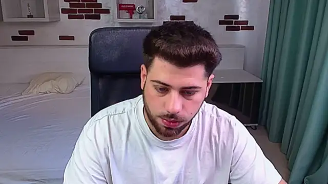 DaxGreer online show from June 9, 2026, 4:24 am
