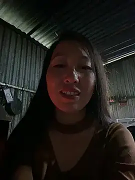 Snapshot of Huonglyna chatting on May 10, 2026, 3:12 am Huonglyna online show from May 10, 2026, 3:12 am