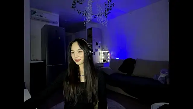 Snapshot of Elizabetswan chatting on April 16, 2026, 9:39 pm Elizabetswan online show from April 16, 2026, 9:39 pm
