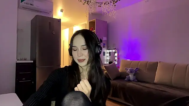 Snapshot of Elizabetswan chatting on April 17, 2026, 10:24 pm Elizabetswan online show from April 17, 2026, 10:24 pm