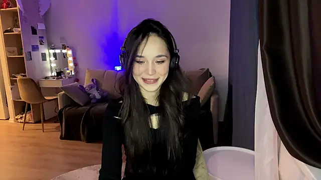 Snapshot of Elizabetswan chatting on May 1, 2026, 9:52 pm Elizabetswan online show from May 1, 2026, 9:52 pm