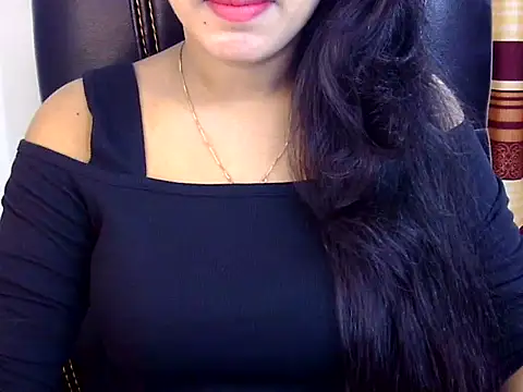 Snapshot of Noor_Zarin chatting on May 2, 2026, 7:52 pm Noor Zarin online show from May 2, 2026, 7:52 pm