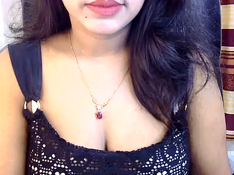 Snapshot of Noor_Zarin chatting on May 4, 2026, 2:29 am Noor Zarin online show from May 4, 2026, 2:29 am