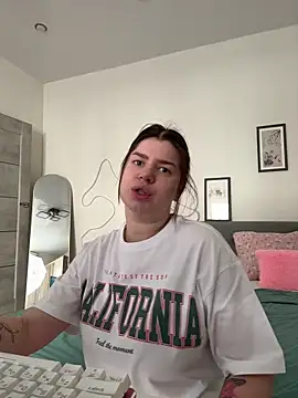 moneyforPeaches online show from June 2, 2026, 1:35 pm