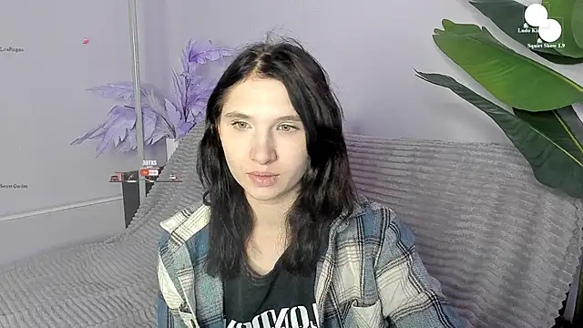 Snapshot of Kitty_Blondie chatting on May 25, 2026, 9:04 am Kitty Blondie online show from May 25, 2026, 9:04 am