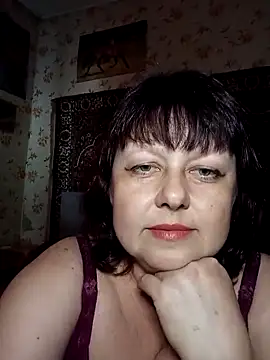 Snapshot of AuroKaria chatting on April 9, 2026, 1:27 pm AuroKaria online show from April 9, 2026, 1:27 pm