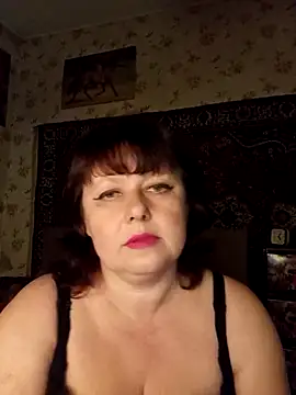 Snapshot of AuroKaria chatting on April 18, 2026, 3:05 pm AuroKaria online show from April 18, 2026, 3:05 pm