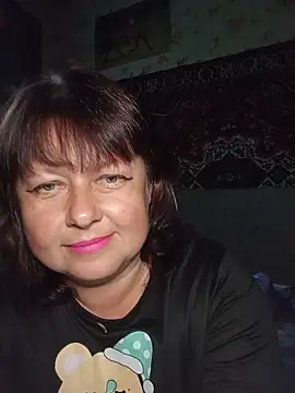 Snapshot of AuroKaria chatting on June 6, 2026, 4:44 pm AuroKaria online show from June 6, 2026, 4:44 pm